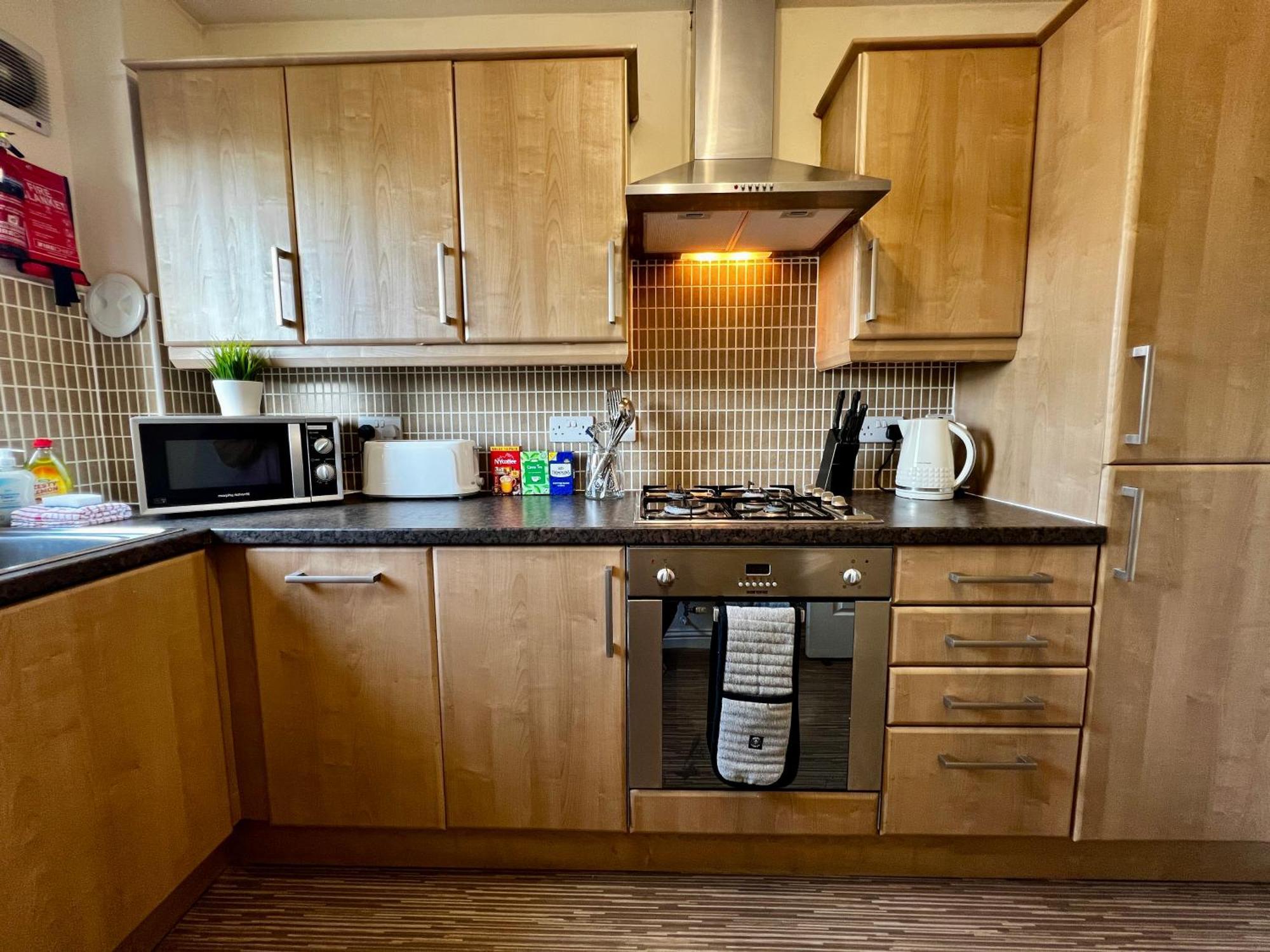 Stylish Modern Flat With Juliet Balcony & Parking Apartment กลาสโกว์ ภายนอก รูปภาพ