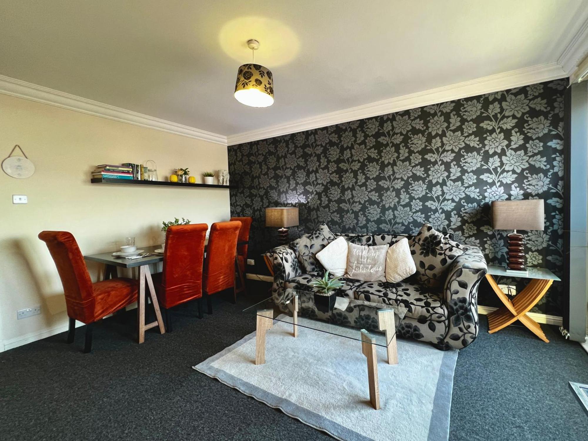 Stylish Modern Flat With Juliet Balcony & Parking Apartment กลาสโกว์ ภายนอก รูปภาพ